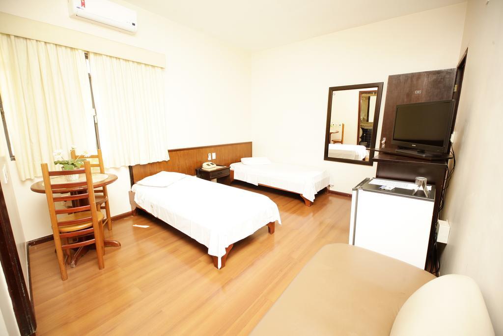 Galatas Central Hotel باتوس دي ميناس المظهر الخارجي الصورة