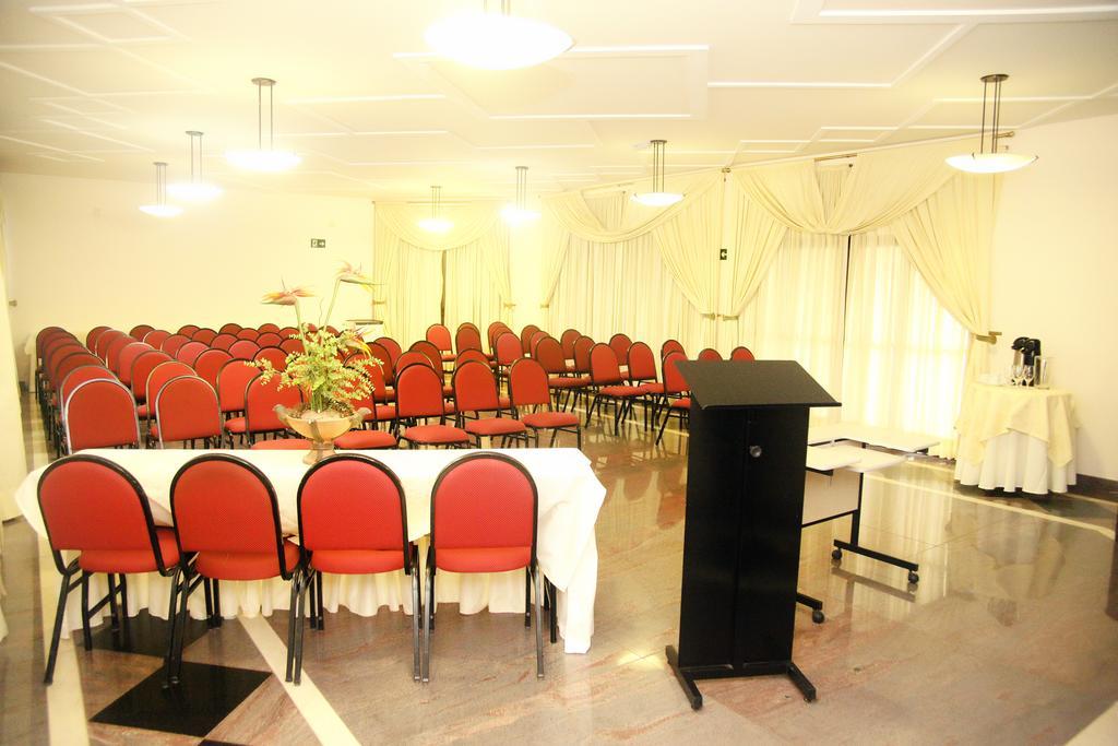 Galatas Central Hotel باتوس دي ميناس المظهر الخارجي الصورة