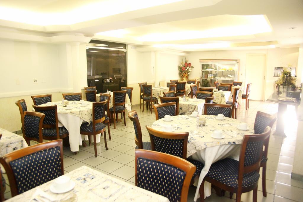 Galatas Central Hotel باتوس دي ميناس المظهر الخارجي الصورة